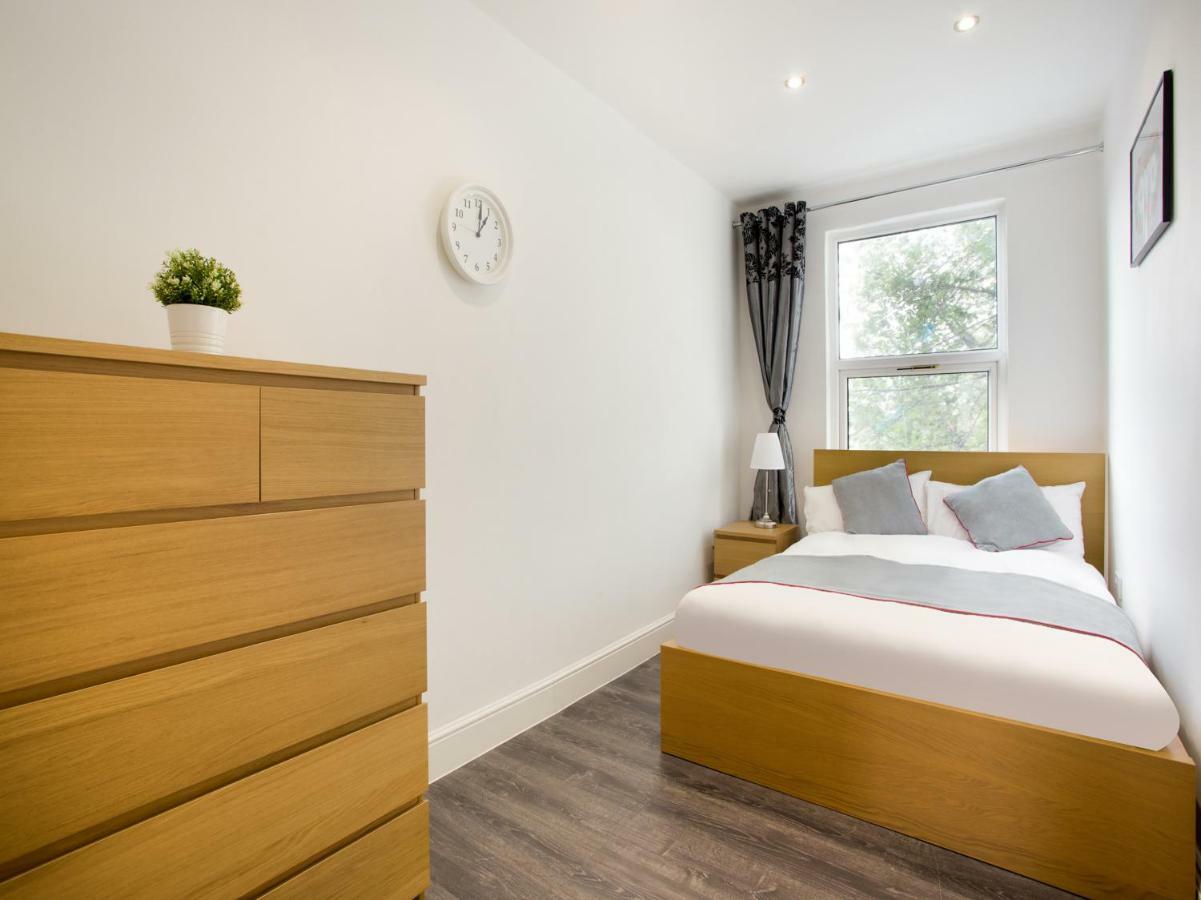 The Broadway Hotel - London Heathrow Саутхолл Экстерьер фото
